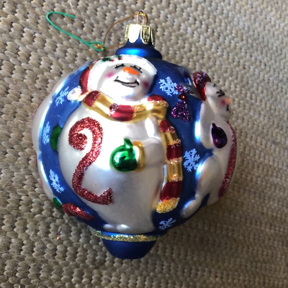 Blown Glass, Hand-Decorated 2000 Snowmen Ornament - Picture 6 of 9